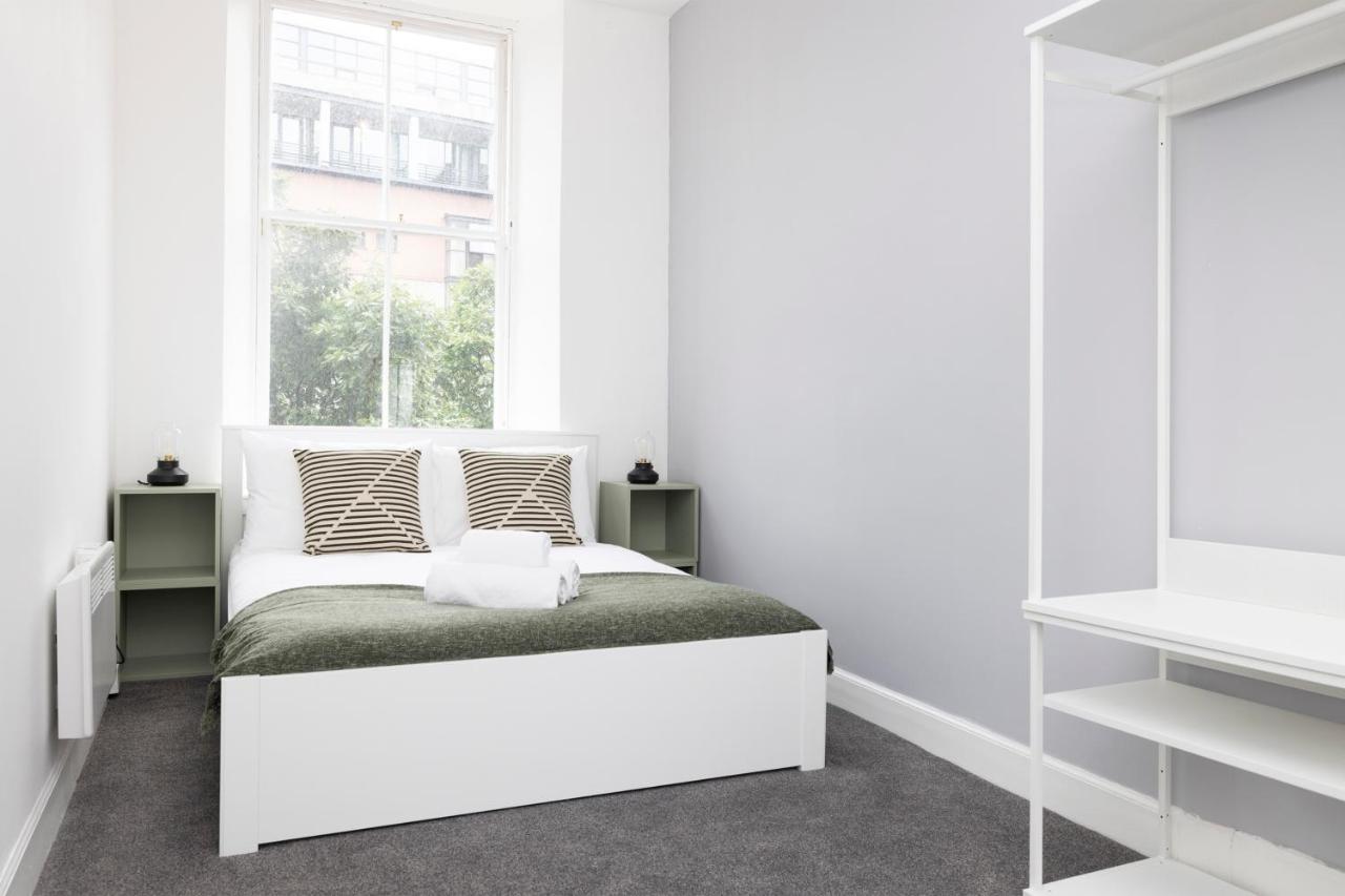 Apartment Joivy Glamorous1-bed Flat Overlooking Grassmarket Edinburgh